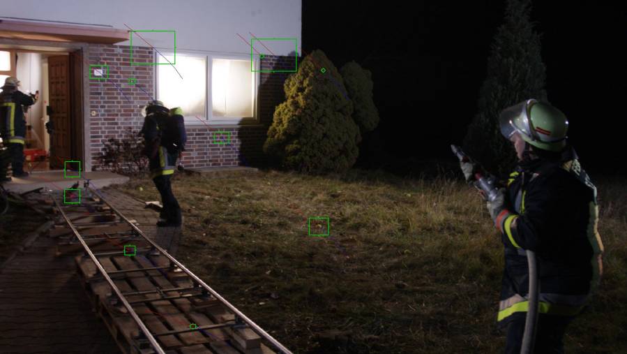track_fenster.jpg track_fenster.jpg